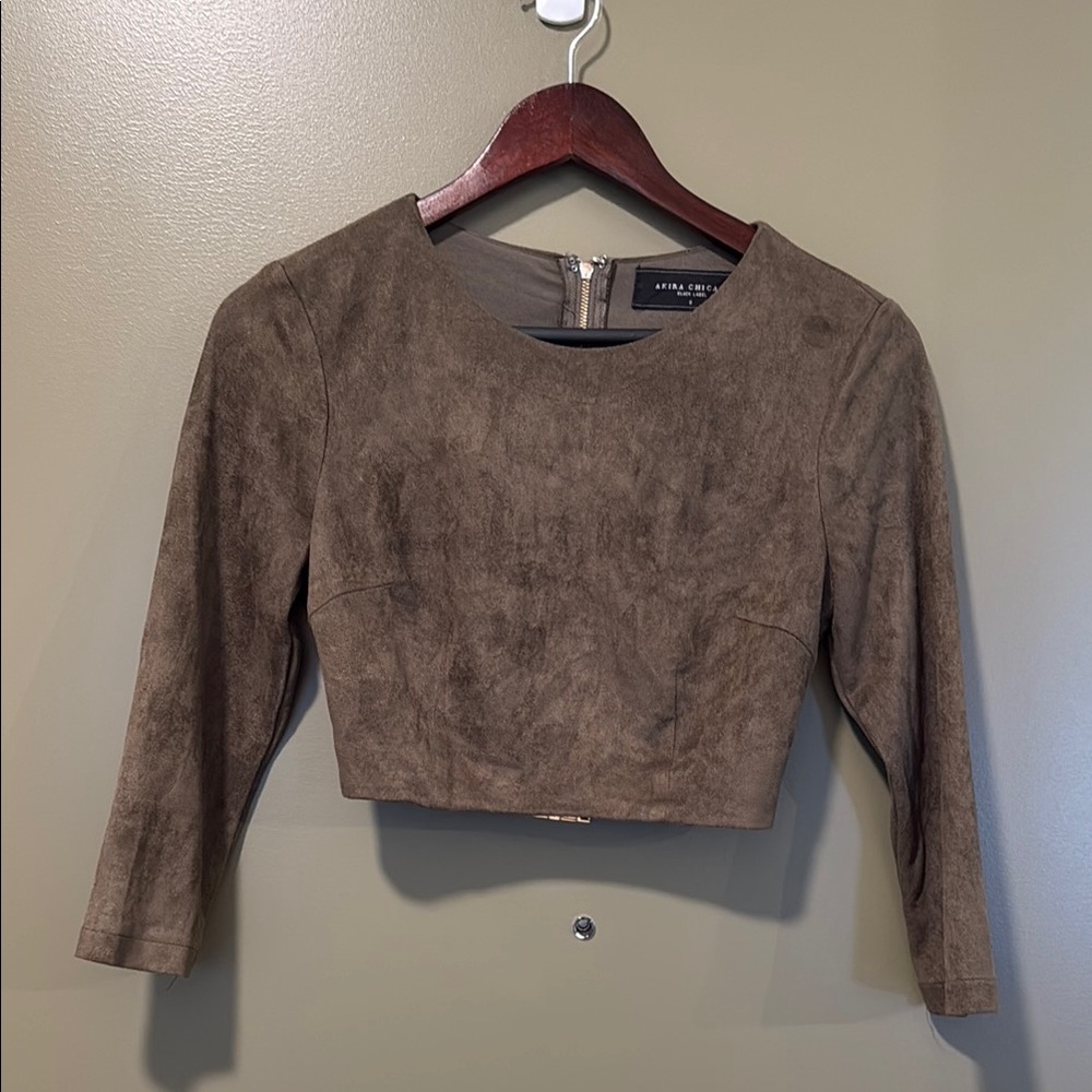 AKIRA Brown Tan Fitted Crop Top 3/4 Sleeve